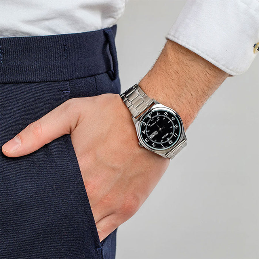 RELOJ CLÁSICO